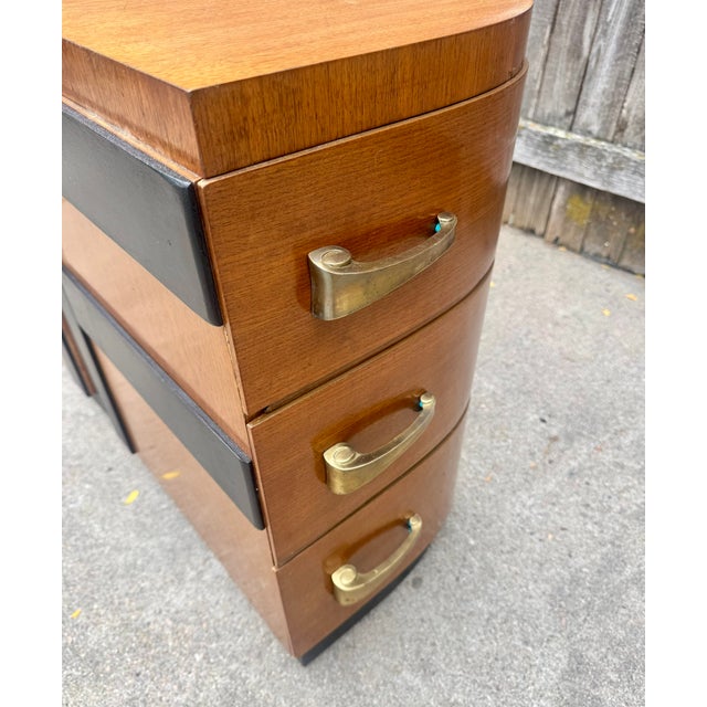 Wood Vintage Art Deco Streamline Donald Deskey-Style Nightstands - A Pair For Sale - Image 7 of 8