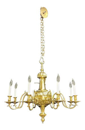 Bronze Georgian Style Chandelier Having Eight Lights