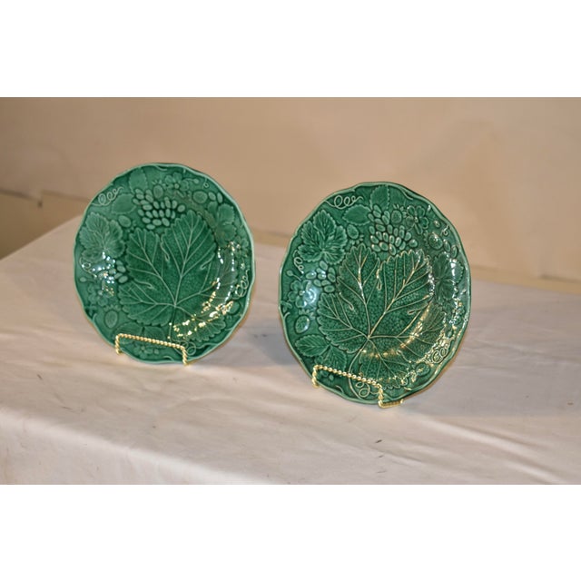 Pair of 19th Century Majolica Leaf Plates From England For Sale - Image 4 of 11