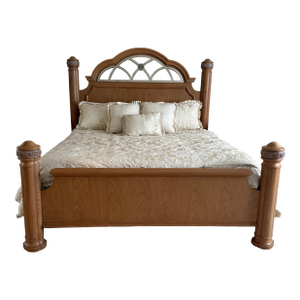 Stanley Coronation King Size Poster Bed