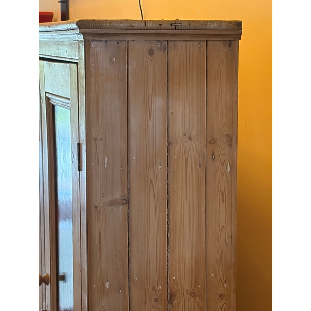 English Antique 19th Century English Scrubbed Pine Cupboard For Sale - Image 3 of 12