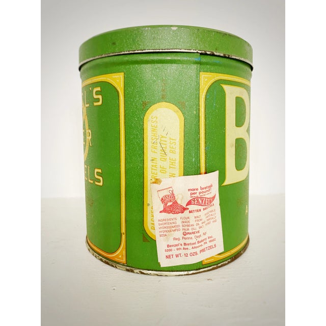 This stunning 12 oz. Benzel's Butter Bretzels Tin is all in its original antique condition featuring true 1940's antique...