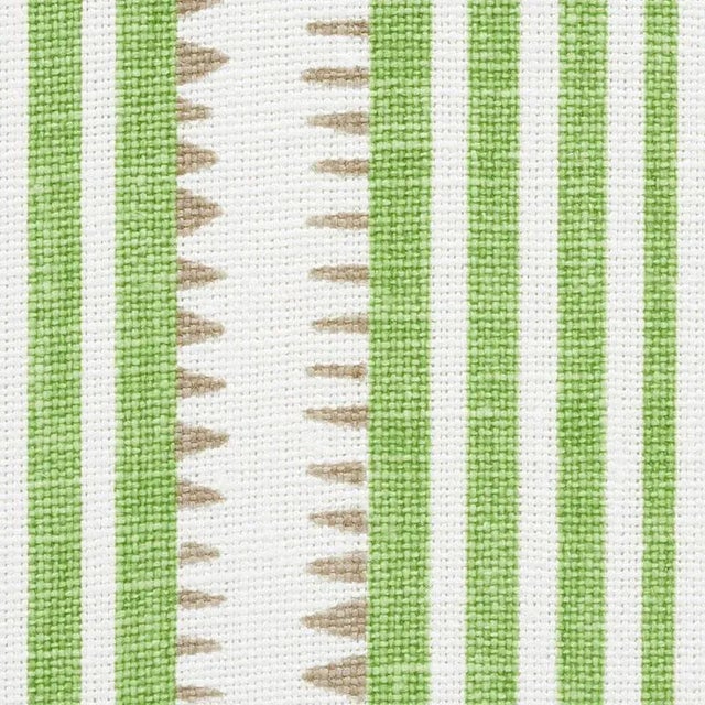 A narrow, gradient stripe with stippled accents, this printed Linen has a beautiful hand-drawn look. It's a stylish option...