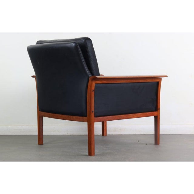 Vatne Møbler Knud Saeter for Vatne Leather Accent Chair in Aged Leather and Teak Norway For Sale - Image 4 of 5