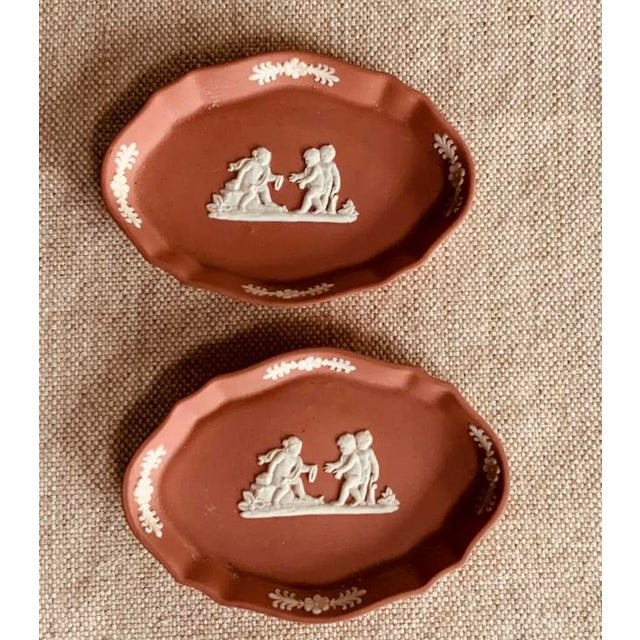 1930s Rare 1930s Wedgwood Jasperware Salt Cellars With Putti - Neoclassical Pair For Sale - Image 5 of 18