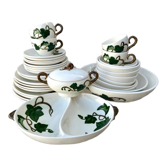 Vintage Ivy Print Dinnerware Set of 33 For Sale