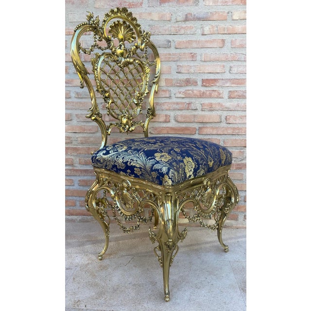 1930s Italian Rococo Style Giltwood Chair with Rich Blue Damask Upholstery For Sale - Image 6 of 18