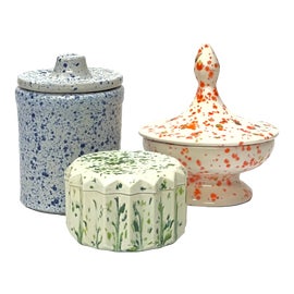 Example of Abstract Bathroom Canisters and Containers