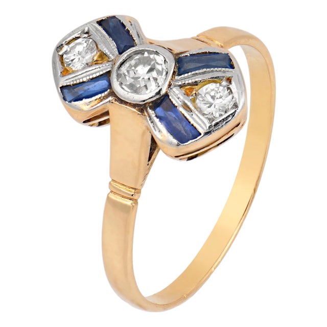1930s Art Deco Inspired Diamond Sapphire 18k Yellow Gold Ring, Size 6.5 For Sale