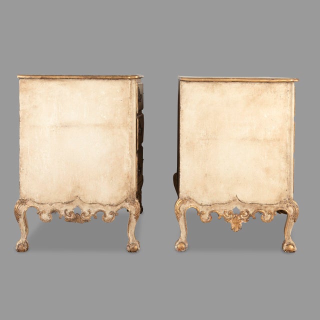 Wood 18th Portuguese Serpentine Decorated Commodes, 1770, Set of 2 For Sale - Image 7 of 11