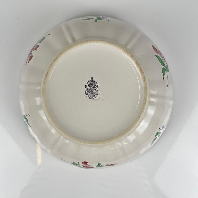 Small Salad Bowl Reverbère Model with Tulip Motif by Kg Lunéville 1980s For Sale - Image 4 of 6