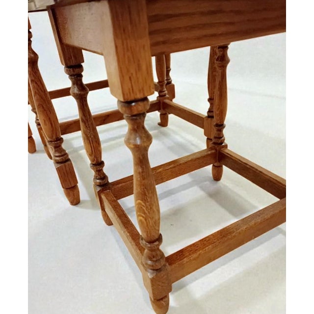 Mid-Century Modern Scandinavian Nesting Tables in Oak, 1950s, Set of 3 For Sale - Image 4 of 11