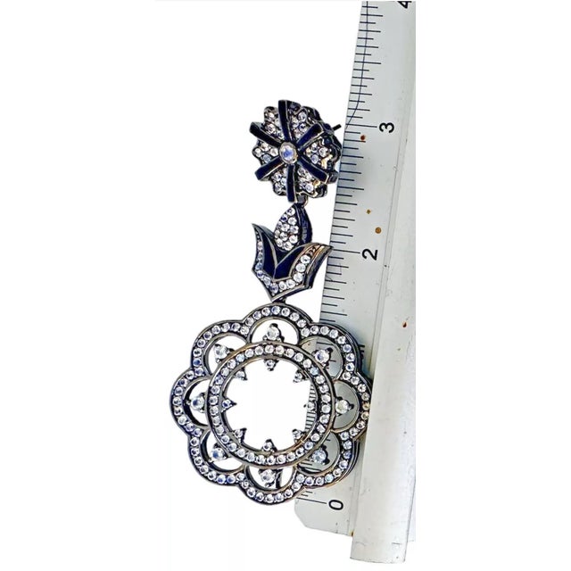 Sapphire is an unassuming gem. It has been overshadowed by diamond, emerald and ruby for decades, but the sleeping giant...