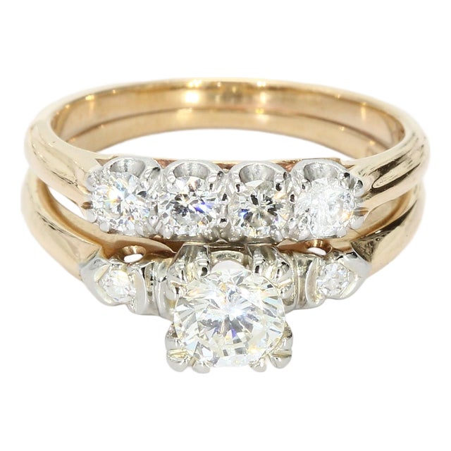 14k Yellow Gold Wedding Ring With 0.5ct Brilliant White Diamond For Sale