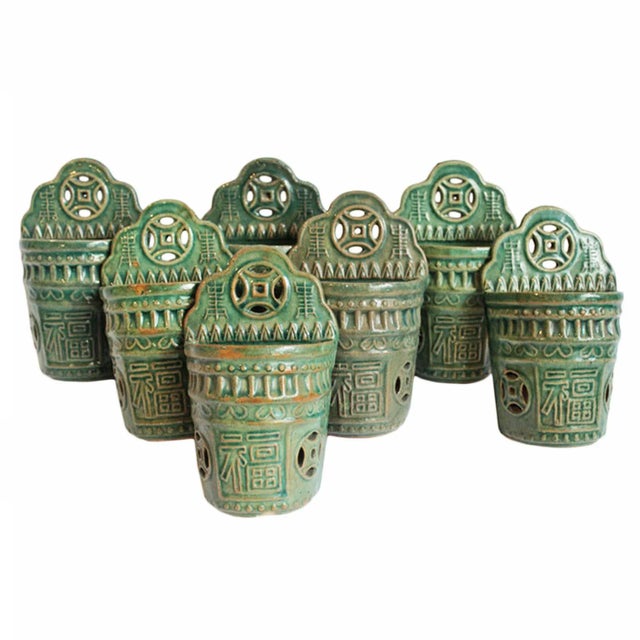 Late 20th Century Vintage Emerald Ceramic Chinese Wall Vase For Sale - Image 5 of 5