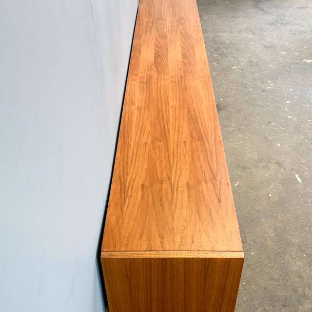 1960s Vintage Lowboard in Walnut and Zebrano, 1960s For Sale - Image 5 of 14