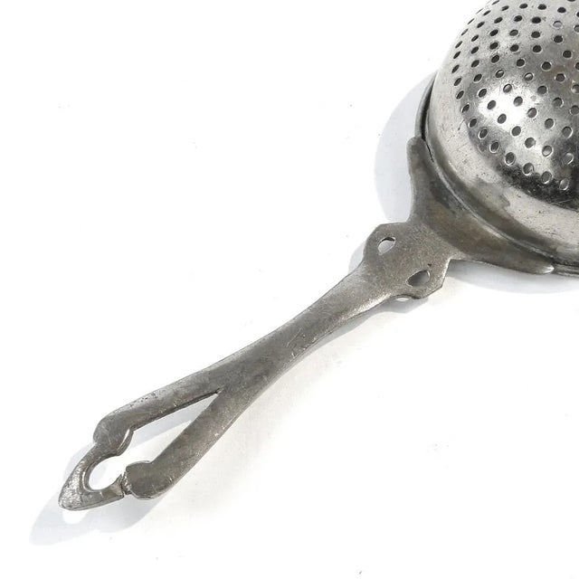 Swedish Art Nouveau Infuser, 1900s, in Good conditions. Designed 1890 to 1919