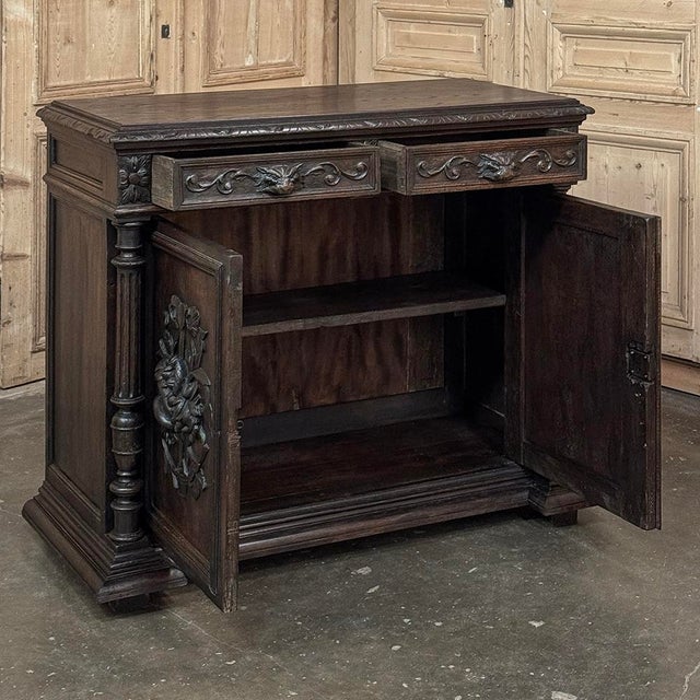 19th Century French Henri II Renaissance Revival Carved Oak Buffet For Sale - Image 14 of 18