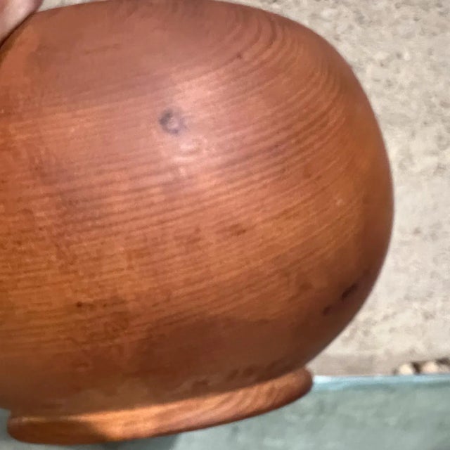 Brown 1960s Pacific Coast Myrtlewood Bowl Coos Bay, Oregon For Sale - Image 8 of 8