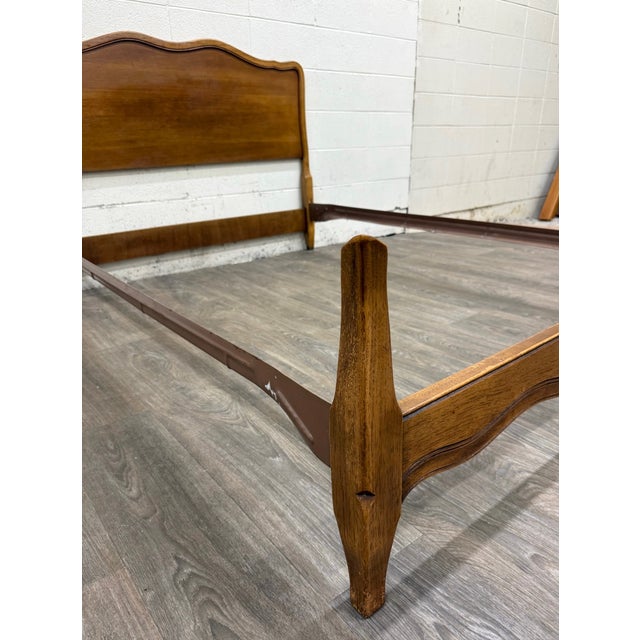 Early 20th Century Vintage Full Size French Provincial Solid Oak Bed For Sale - Image 5 of 15