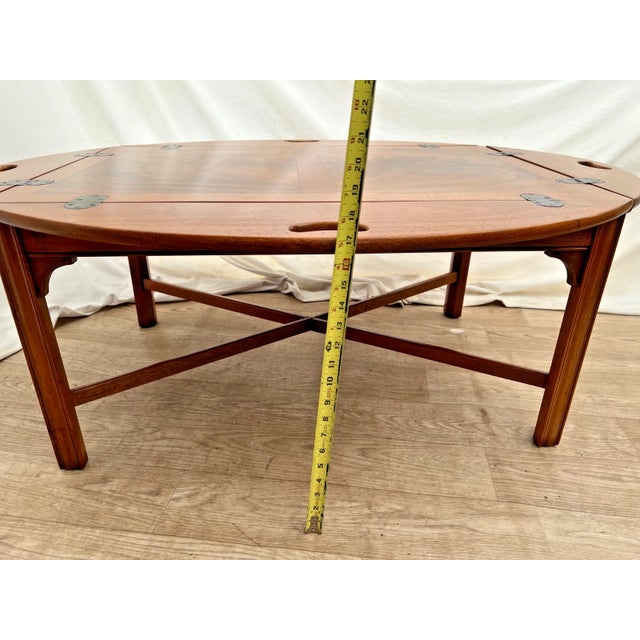 Wood Vintage Heritage Henredon Butler's Tray Oval Cocktail Table Flame Mahogany For Sale - Image 7 of 15