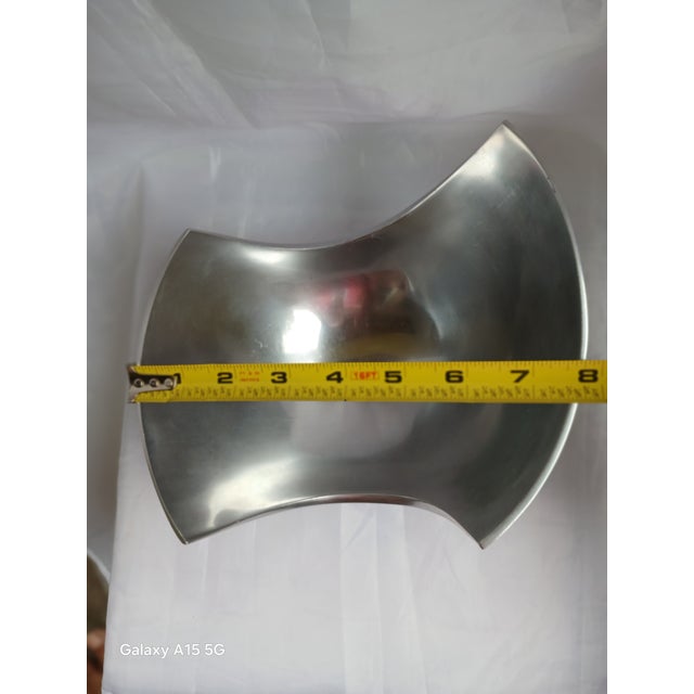 Vintage 1980s Michael Lax " Metaal" Sculptural Aluminum Bowl Model Ml-6107 for Grainware. For Sale In Chicago - Image 6 of 7