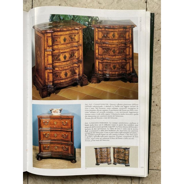 Venetian Bedside Tables, 18th Century, Set of 2 For Sale - Image 9 of 18