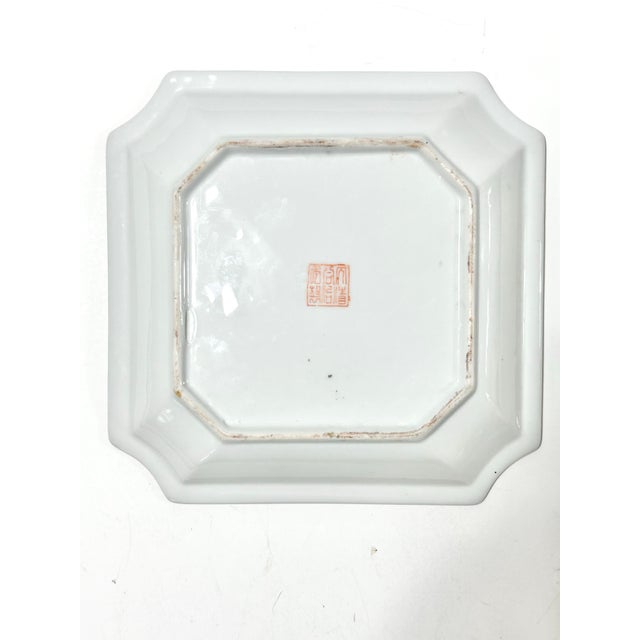 Blue Early 20th Century Imari Chinoiserie Hand Bird & Blossoms Porcelain Plate For Sale - Image 8 of 9