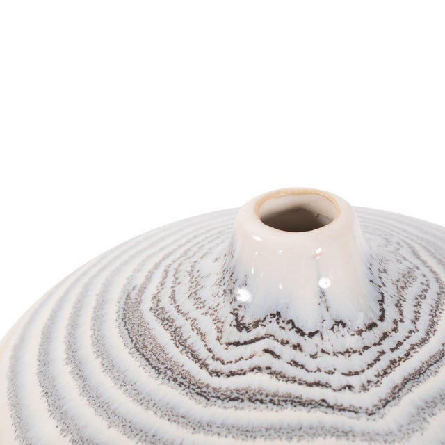 Kenneth Ludwig Chicago Sierra Sands Bulb Vase For Sale - Image 4 of 9
