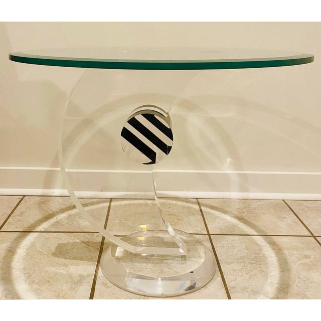 1980s Postmodern Sculptural Lucite and Glass Pedestal Side Table in the Style of Shlomi Haziza For Sale - Image 10 of 12
