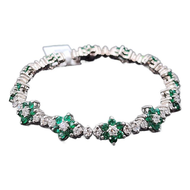 7.35 Ct Natural Emerald & Diamond Tennis Bracelet For Sale