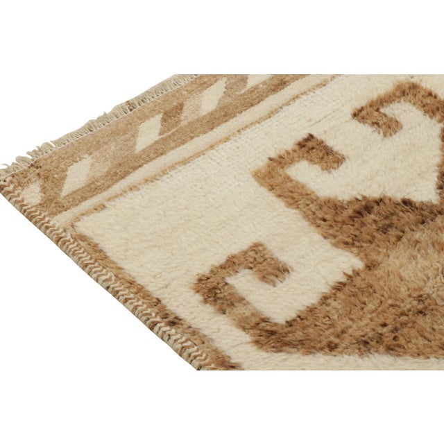 Rug & Kilim Vintage Tribal Runner in Beige-Brown Geometric Pattern, Medallion Style For Sale - Image 4 of 7