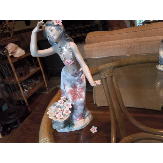 3 Lladró Porcelain Figurines; Tropical Hawaiian Series, Sculpted by Salvador Debón For Sale - Image 17 of 17