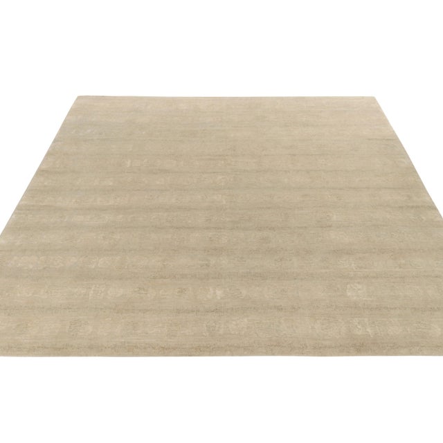 Contemporary 11x11 Contemporary Rug in Beige & Grey Muted Stripes by Rug & Kilim For Sale - Image 3 of 7