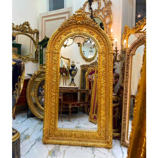 2020s French Baroque Arched Mirror – Hand-Gilded Gold Leaf Frame With Ornate Carved Details For Sale - Image 5 of 5