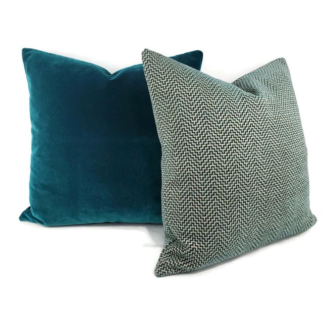 From Cowtan and Tout is ROSTANG in the color Lagoon. This pillow cover showcases a rich, vibrant teal blue velvet fabric....