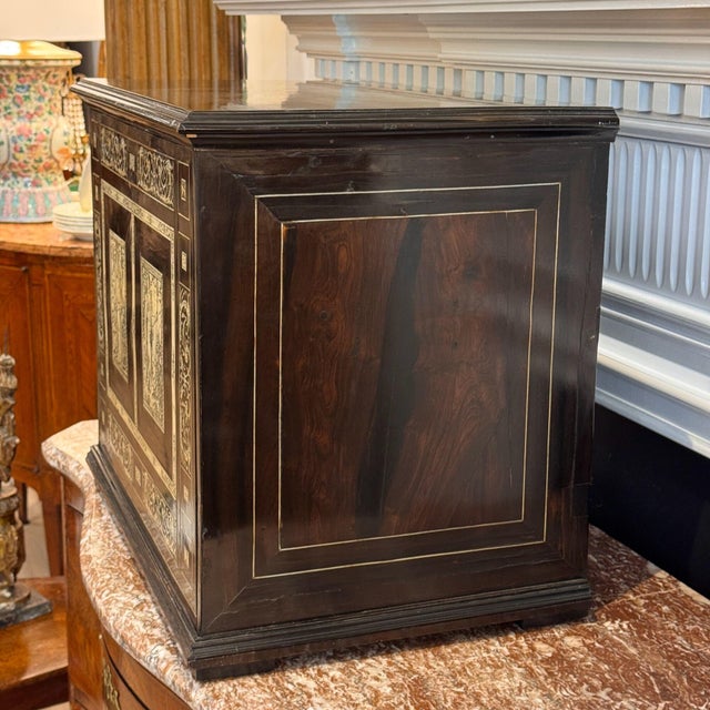 Early 17th Century Italian Traveling Cabinet For Sale - Image 14 of 15