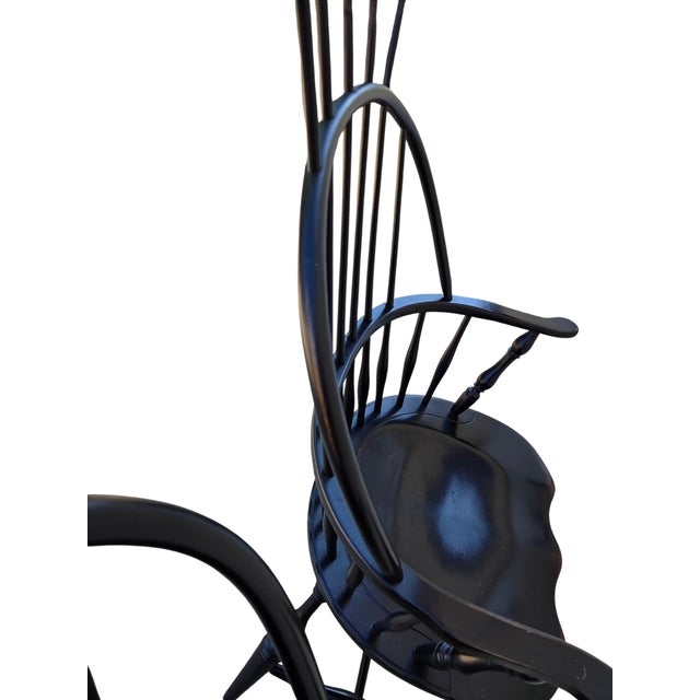 1990s 2 Nichols & Stone Windsor Armchairs Bow Comb Back Saddle Seat Distressed Country For Sale - Image 10 of 16