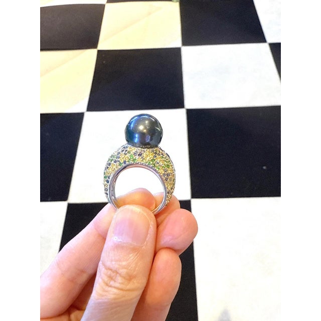 Late 20th Century Bochic “Orient” Vintage South Sea Pearl & Fancy Blue Sapphires Ring Set 18K Gold For Sale - Image 5 of 8