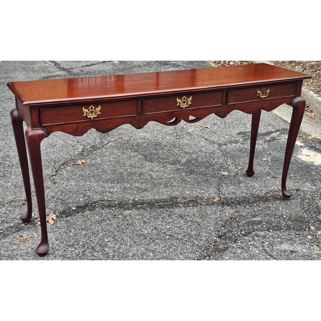 Late 20th Century Southampton Furniture Queen Anne Style Mahogany Sofa Table / Hall Table For Sale - Image 5 of 11