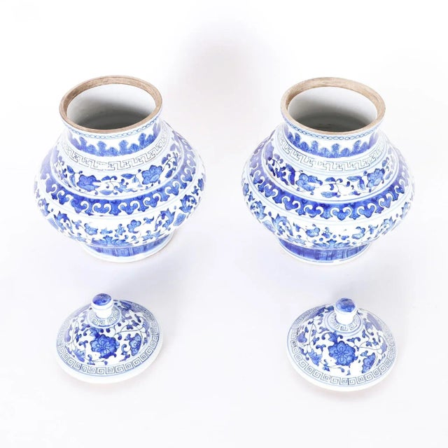 Chinese Pair of Blue and White Porcelain Lidded Urns For Sale - Image 3 of 6