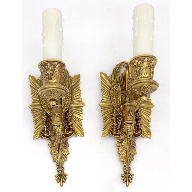 Gold Pair of Diminutive Neoclassical Bronze Wall Sconces, Attributed P.E. Guerin For Sale - Image 8 of 8