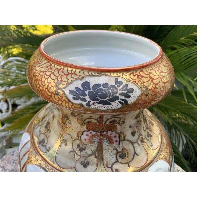 19th Century Large Meiji Japanese Gilt Porcelain Samurai Vase with Stand, 1880 For Sale - Image 5 of 18