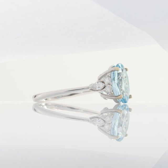 2020s 2.3Ct Aquamarine Ring With Natural Diamonds Accents: Solid 14k Gold, Size 6.75 For Sale - Image 5 of 7
