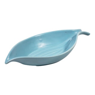 Vintage Original Mid-Century Modern Ceramic Leaf (Fish Tail) Gravy Dish (Made in California) For Sale