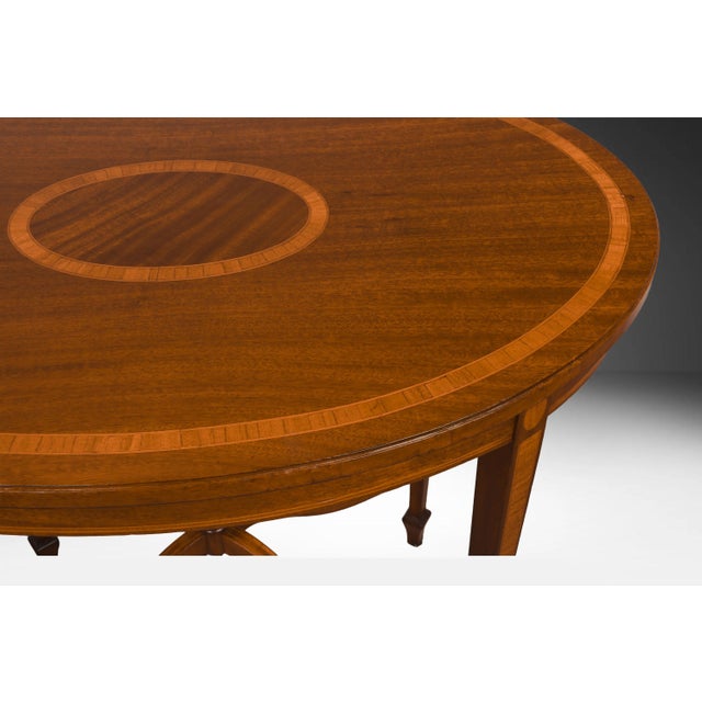 Early 20th Century Pair Edwardian-Style Mahogany and Satinwood Inlaid Oval Occasional Tables For Sale In Baltimore - Image 6 of 11