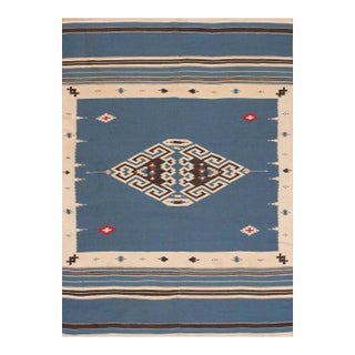 1940s Gray Tribal Medallion Antique Mexican Chimayo Flat Weave 4'8" X 6'8" Flatweave Wool Carpet For Sale