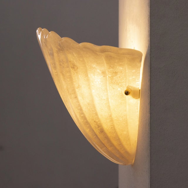 1990s Fan-Shaped Wall Light in Alabaster Scavo Murano Glass, Italy, 1990s For Sale - Image 5 of 11