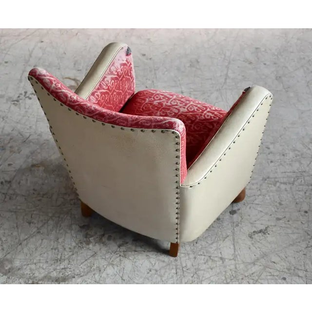 Wood Danish 1940s Club Chair in Fabric and Patinated Leather Style of Fritz Hansen For Sale - Image 7 of 9