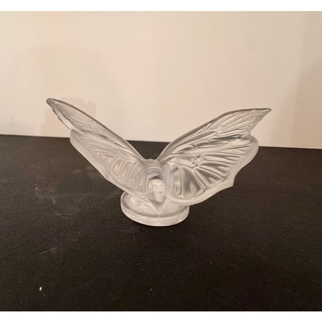 Transparent 1980s Lalique Frosted Crystal Bird Figurine For Sale - Image 8 of 9